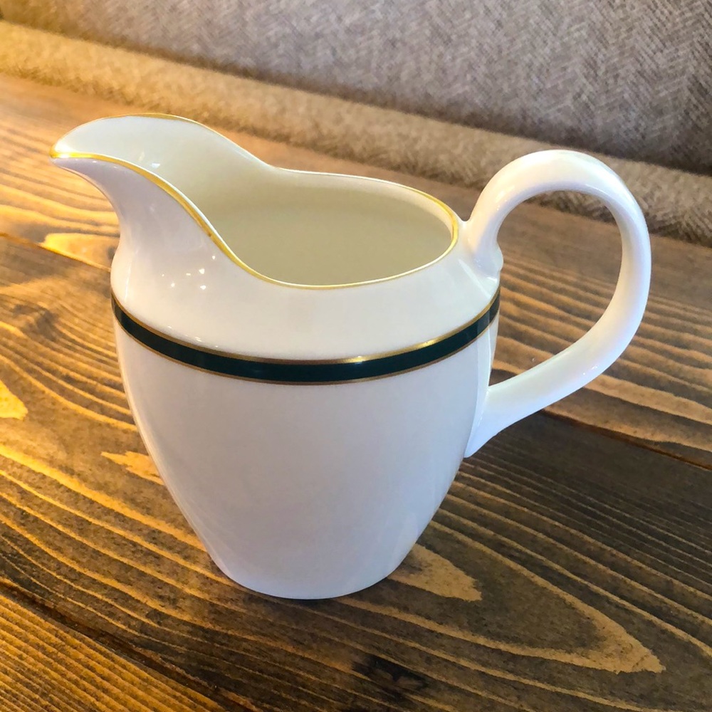 ROYAL DOULTON ~ Oxford Green Creamer